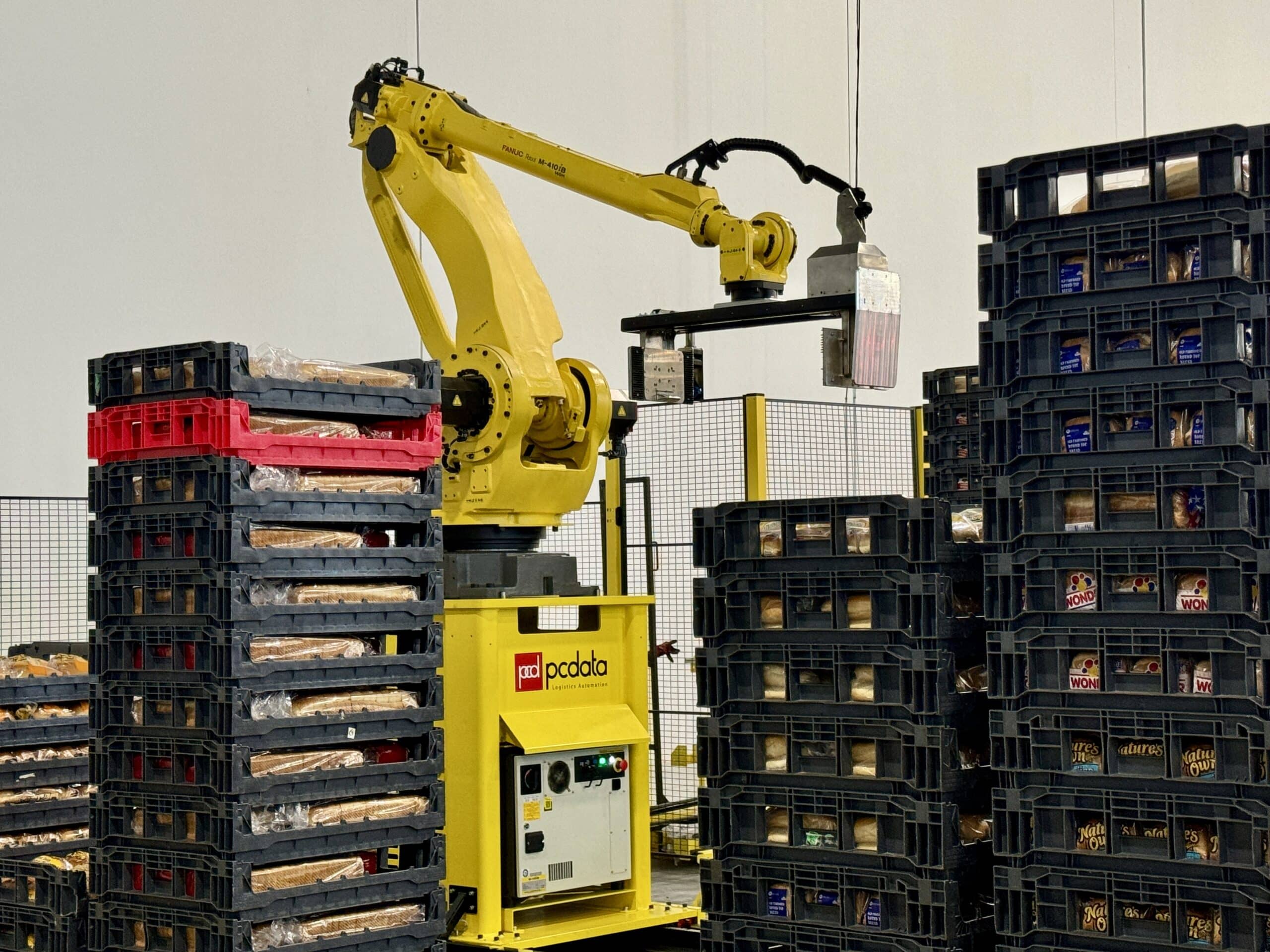 Linear crate picking robot
